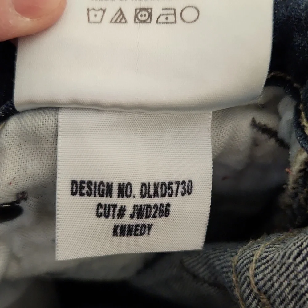 Joe's 'Kennedy' Jeans - Picture 6 of 6